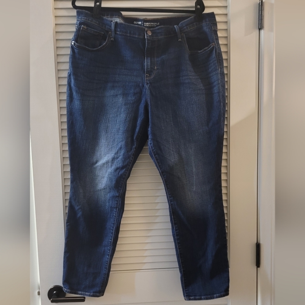 Old Navy - (Plus-Size) Dark Denim Curvy Mid-Rise Jeans With Front & Back Pockets